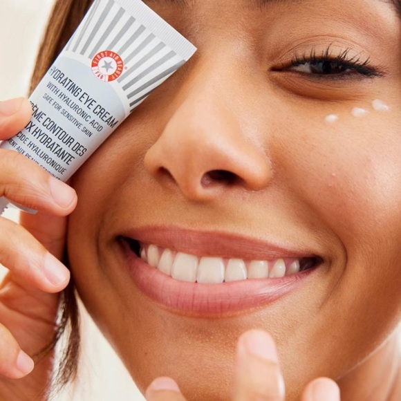 First Aid Beauty Hydrating Eye Cream with Hyaluronic Acid 15ml BRAND NEW - Picture 3 of 5